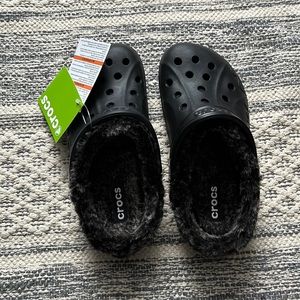 Brand new with tags womens size 8 lined CROCS in black